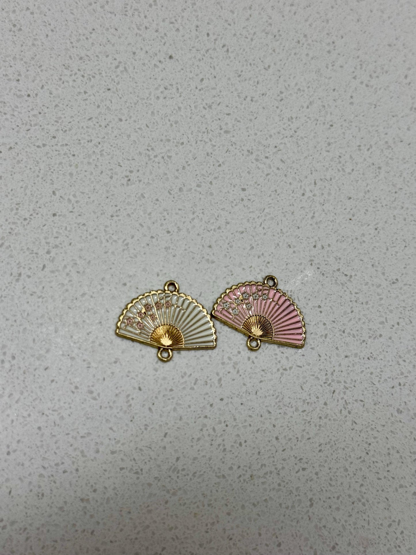 Stray Kids Lucky Knot Keychain - Gold