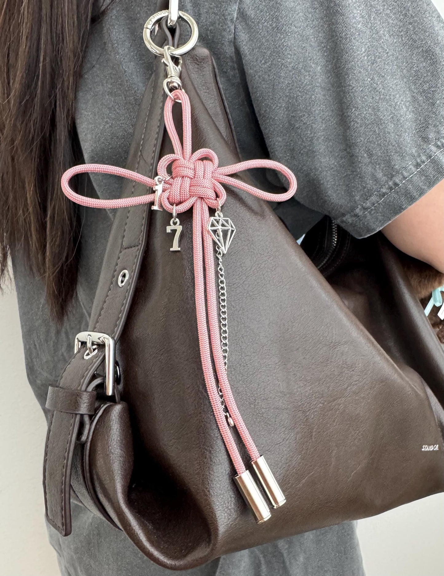 Seventeen Lucky Knot Keychain - Full Size