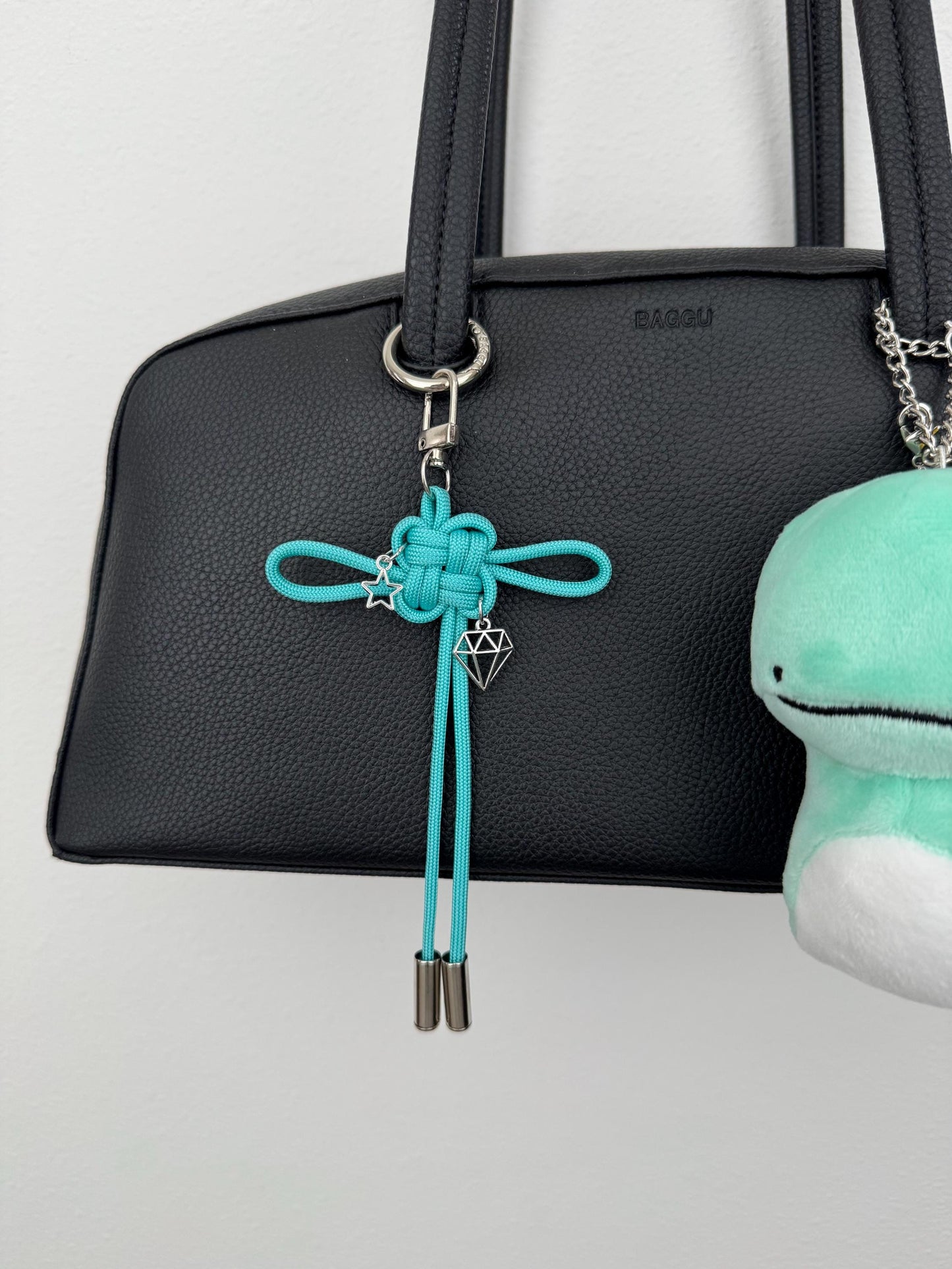 SHINee Lucky Knot Keychain