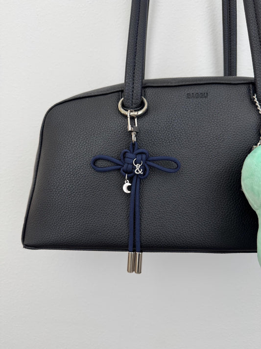 &Team Lucky Knot Keychain