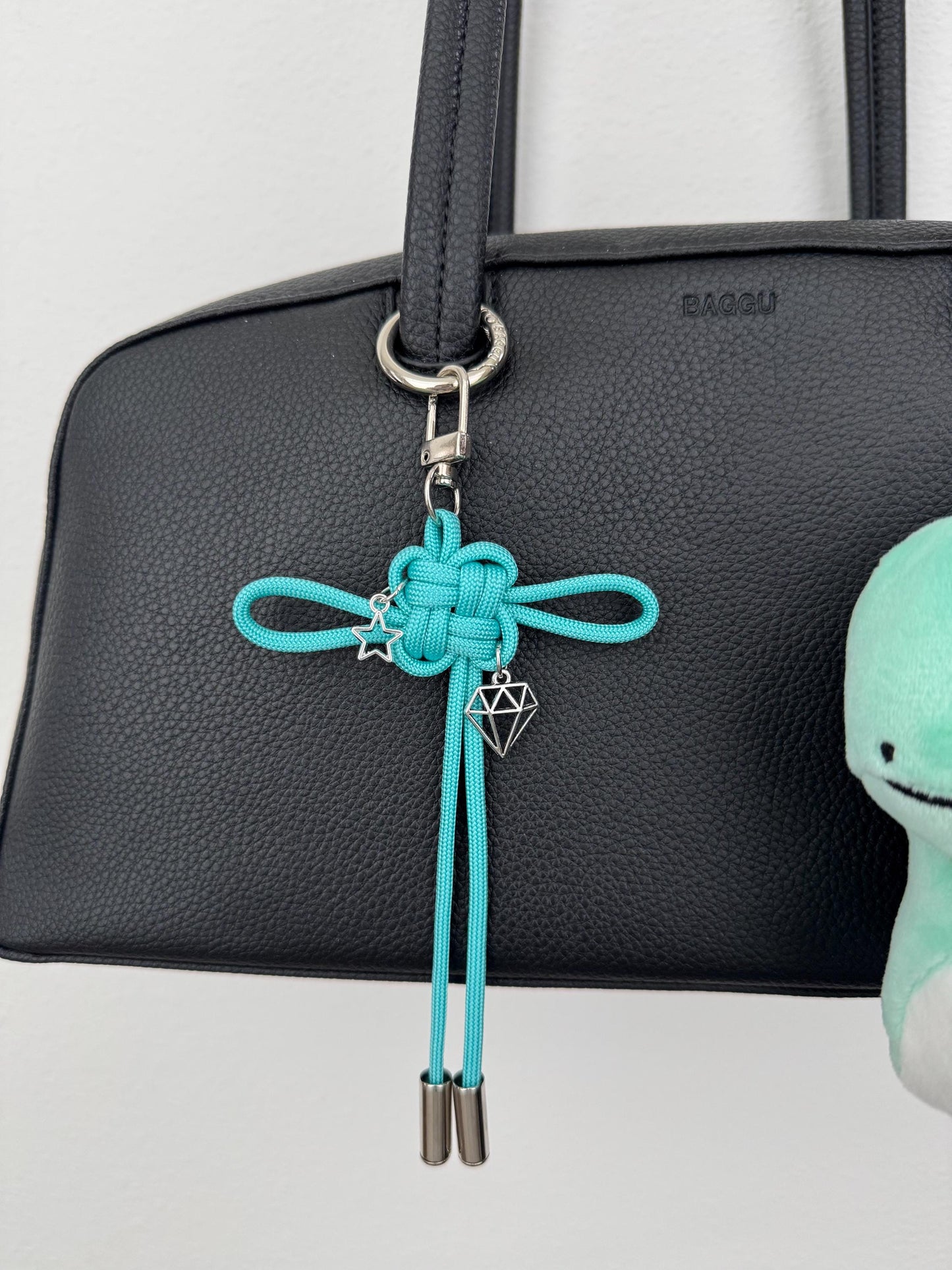 SHINee Lucky Knot Keychain