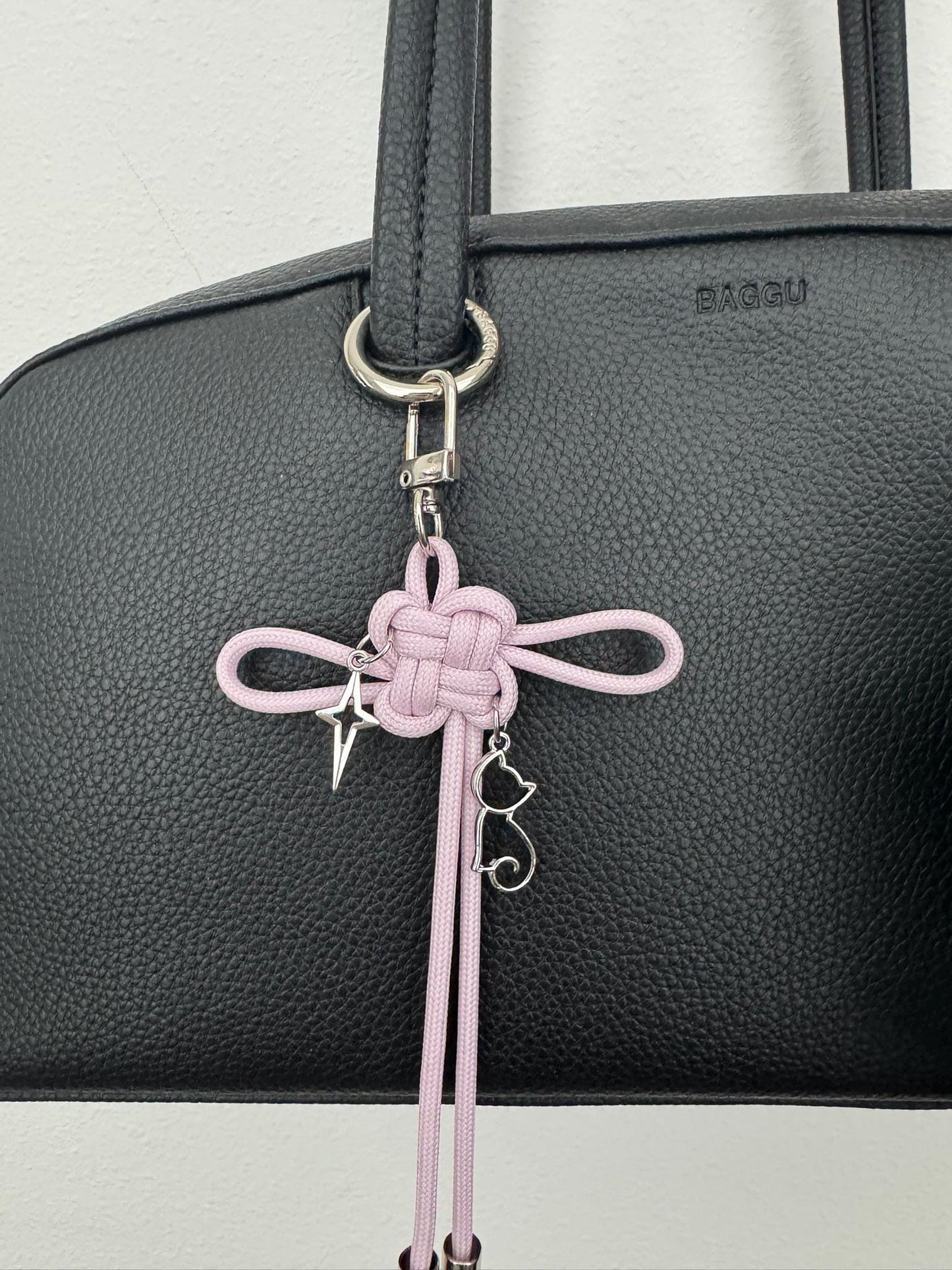 Katseye Lucky Knot Keychain